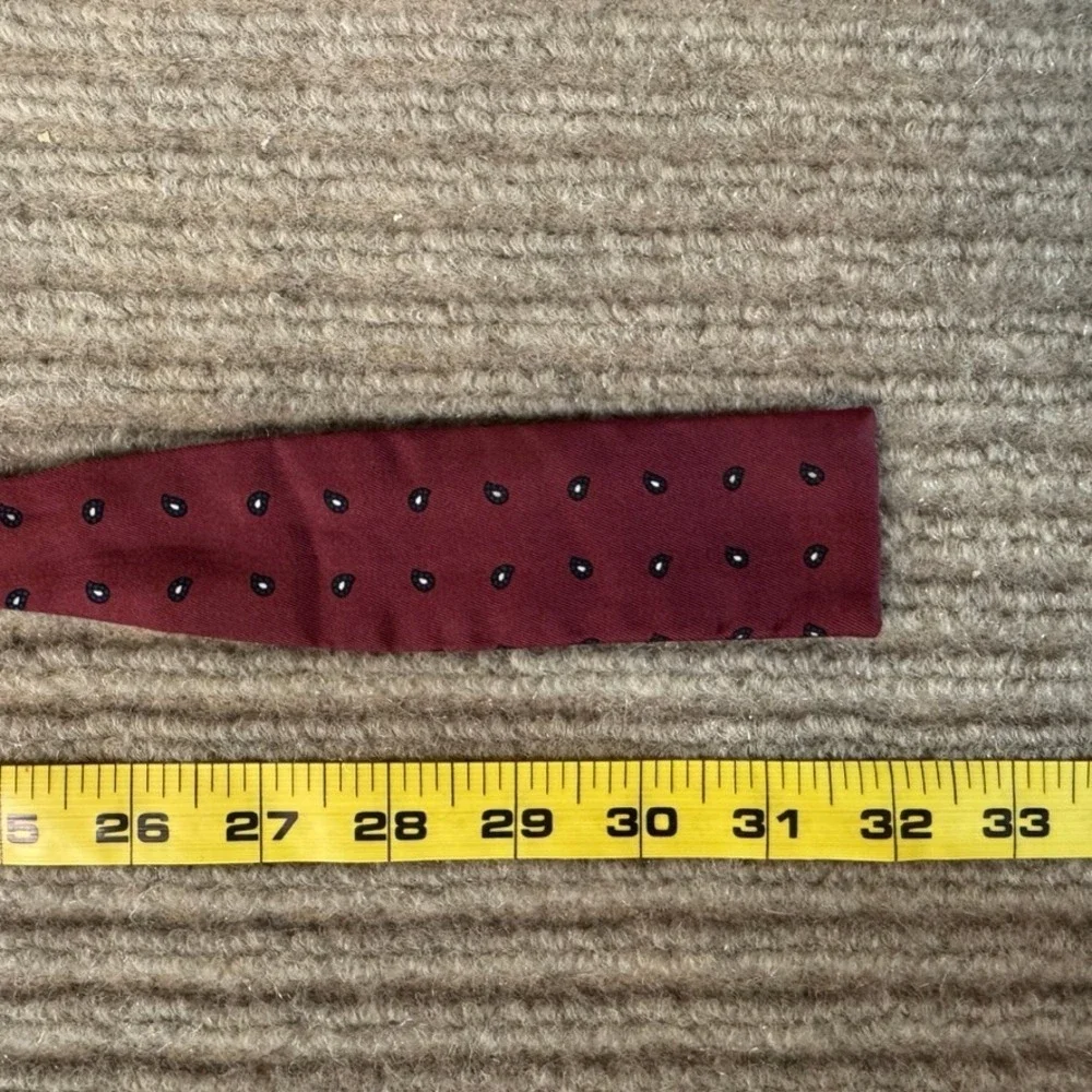 Brooks Brothers Makers Burgundy Silk Paisley Self-Tie Bow Tie Adjustable Red